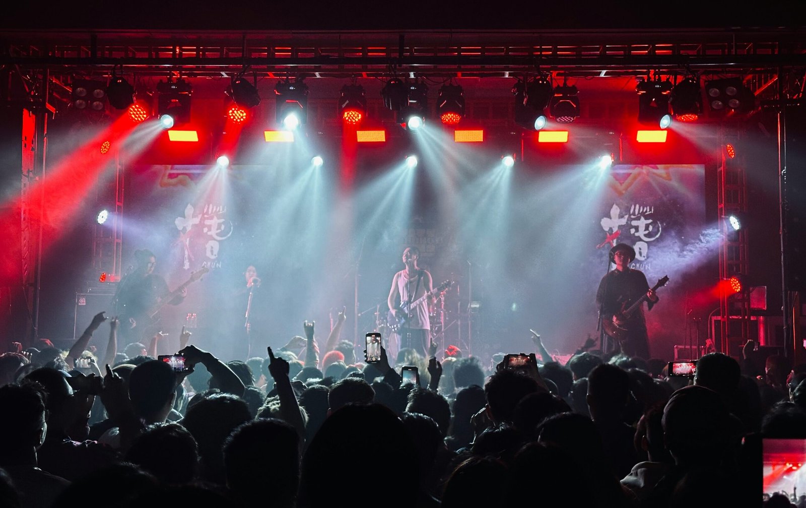 The Return of Rock Music: Why Rock Is Growing Again in the USA in 2026
